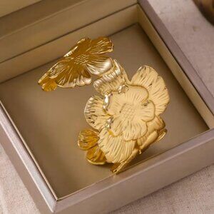 304 Stainless Steel Vintage Floral Bracelet Flower Cuff w/Blooming Botanical